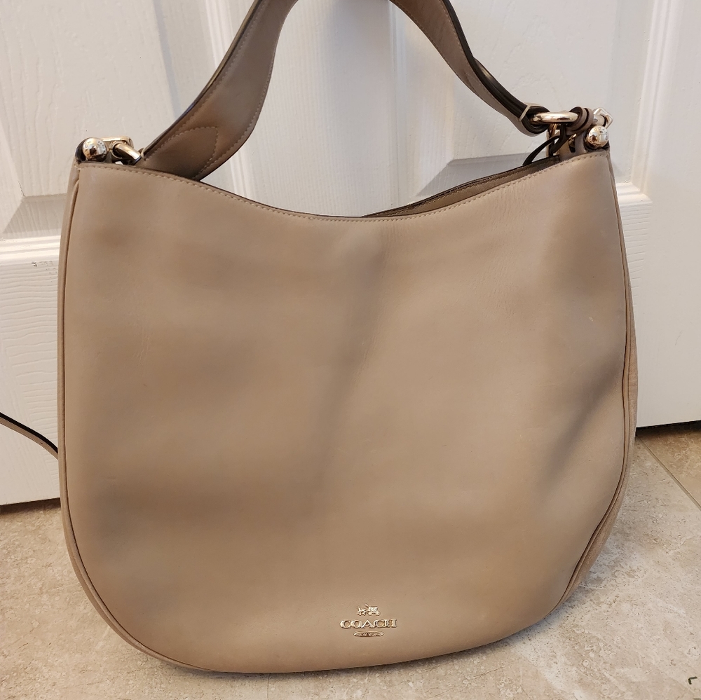 Coach Nomad Bag Stone with Gold